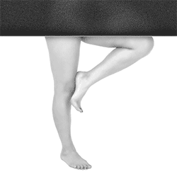 Animierte Aufstellungsstudie von Tänzerin 01 des Ensembles 12+1 in NIEMALS NIE, gestaltet von Hans Kahlmopz